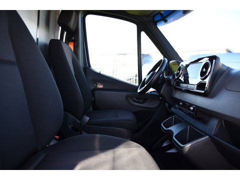Mercedes-Benz Sprinter 315 1.9 CDI RWD L2H2 PB Edition FACELIFT! Camera, Adaptieve Cruise, LED, 150pk, Automaat, 10,5'' Mbux, Sensoren, 3 Jaar Garantie, Uniek!