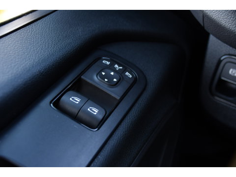 Mercedes-Benz Sprinter 315 1.9 CDI RWD L2H2 PB Edition FACELIFT! Camera, Adaptieve Cruise, LED, 150pk, Automaat, 10,5'' Mbux, Sensoren, 3 Jaar Garantie, Uniek!