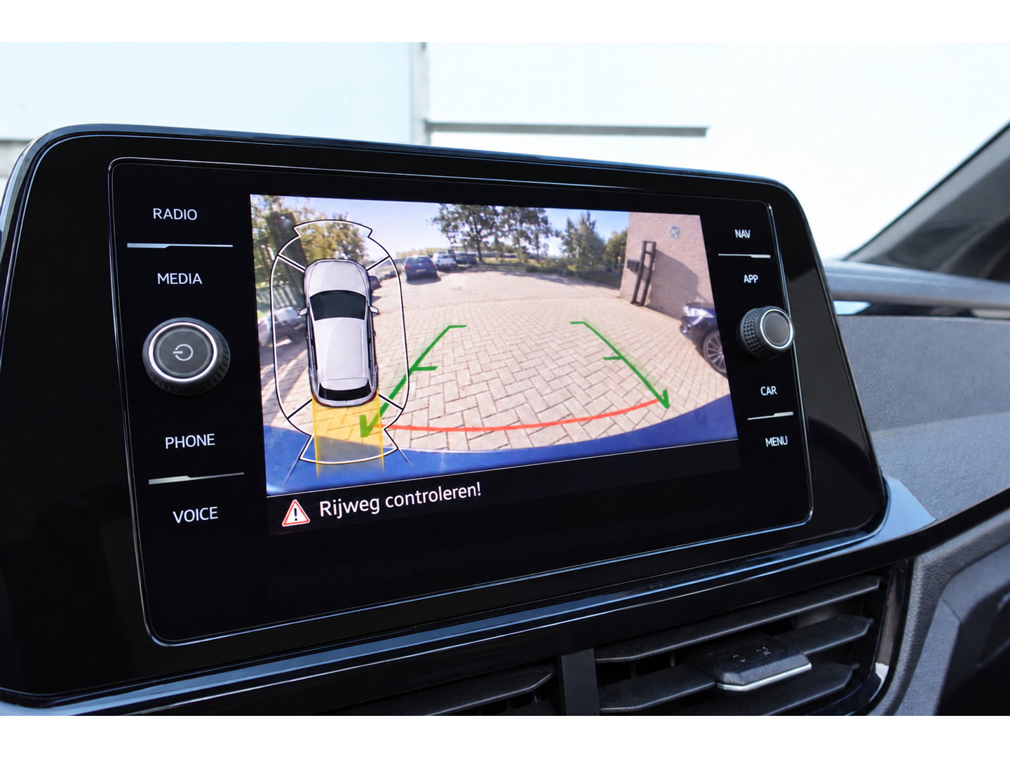 Volkswagen T-Roc 1.5 TSI R-Line PANO CAM BLINDSPOT