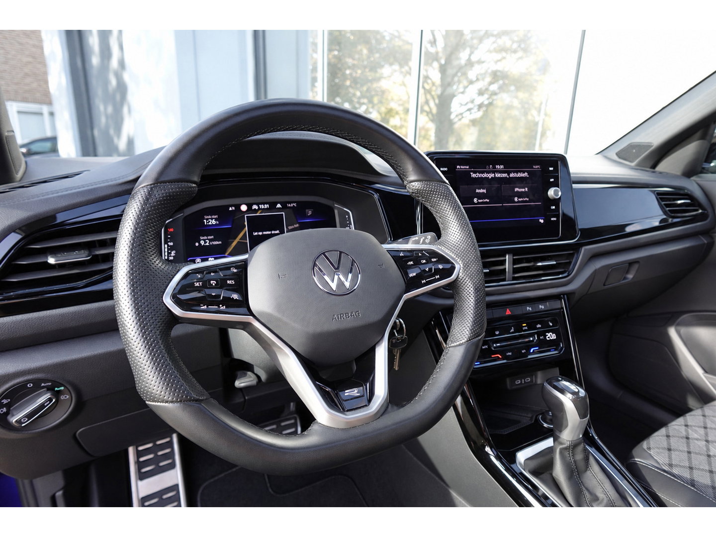 Volkswagen T-Roc 1.5 TSI R-Line PANO CAM BLINDSPOT