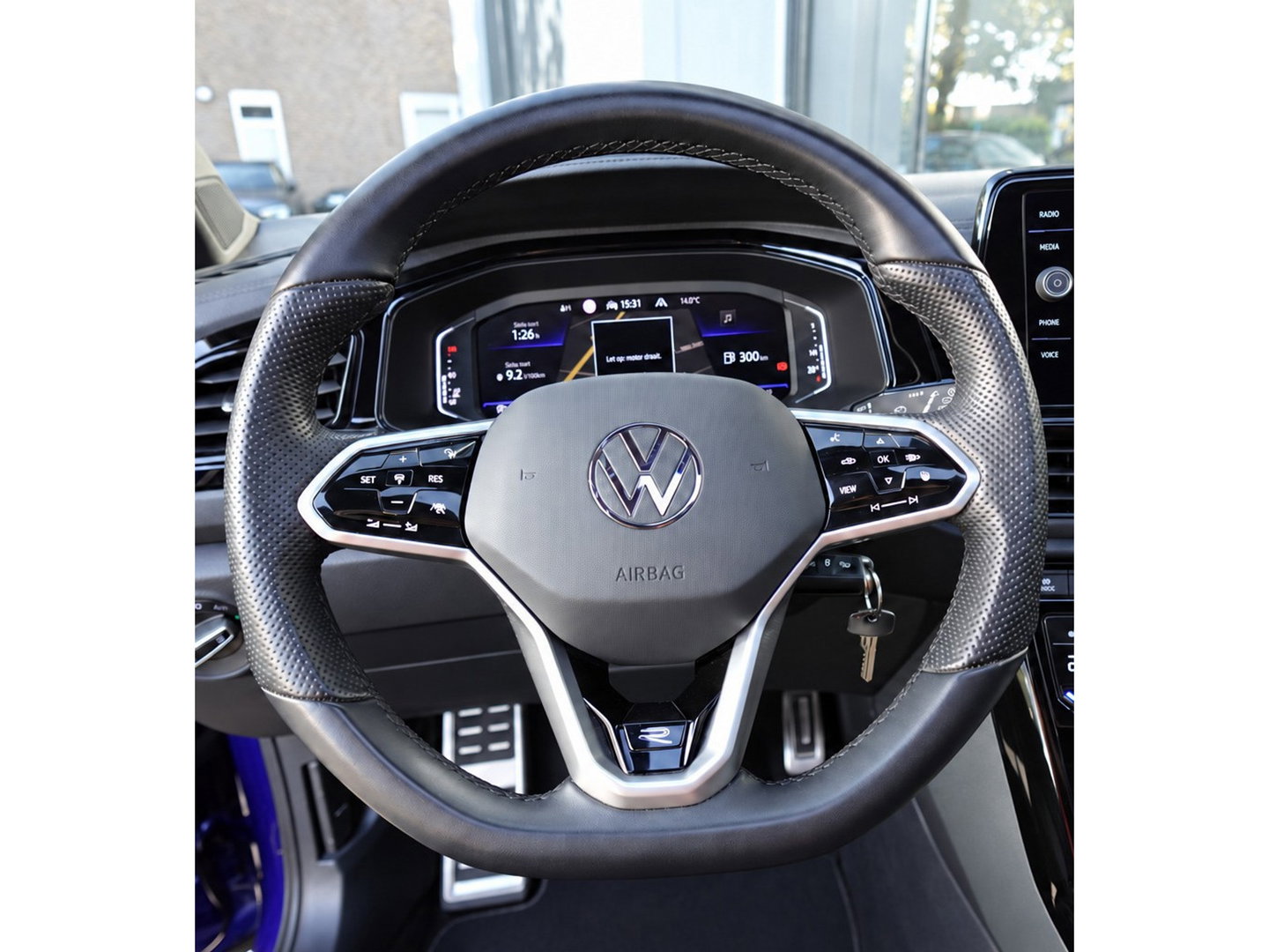 Volkswagen T-Roc 1.5 TSI R-Line PANO CAM BLINDSPOT