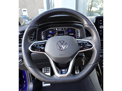 Volkswagen T-Roc 1.5 TSI R-Line PANO CAM BLINDSPOT