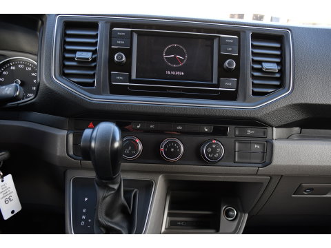 Volkswagen Crafter 35 2.0 TDI L3H3 PB Edition Camera, Cruise, Carplay, Stoelverwarming, 177pk, LED, Geveerde Stoel, Voorruit verwarming, Massage Stoel, Uniek!