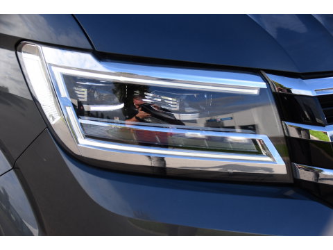 Volkswagen Crafter 35 2.0 TDI L3H3 PB Edition Camera, Cruise, Carplay, Stoelverwarming, 177pk, LED, Geveerde Stoel, Voorruit verwarming, Massage Stoel, Uniek!