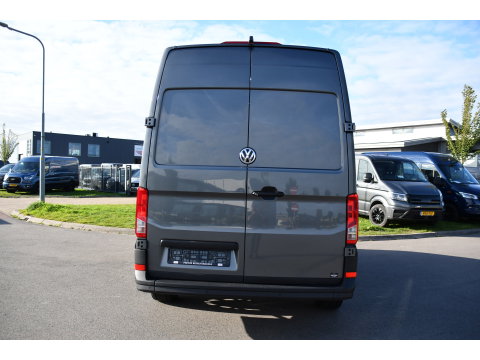 Volkswagen Crafter 35 2.0 TDI L3H3 PB Edition Camera, Cruise, Carplay, Stoelverwarming, 177pk, LED, Geveerde Stoel, Voorruit verwarming, Massage Stoel, Uniek!