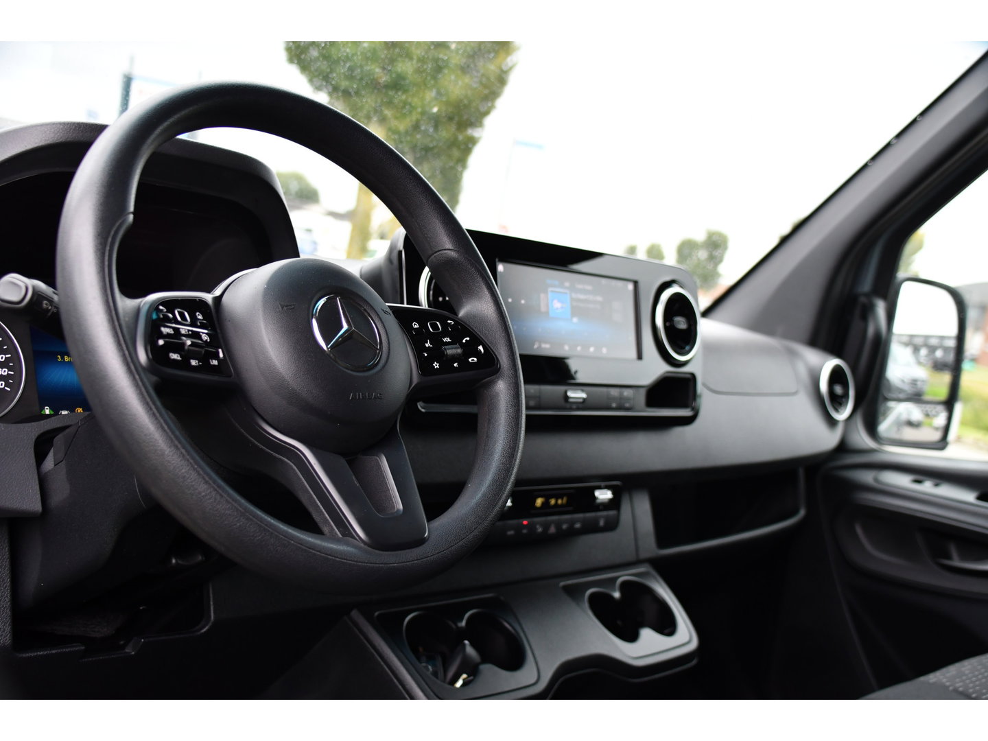 Mercedes-Benz Sprinter 317 1.9 CDI L2H2 RWD PB Edition 360 Camera, Carplay, Cruise, 3500kg Trekhaak, Stoelverwarming, Standkachel, Automaat, 10,5'' Mbux, Uniek!