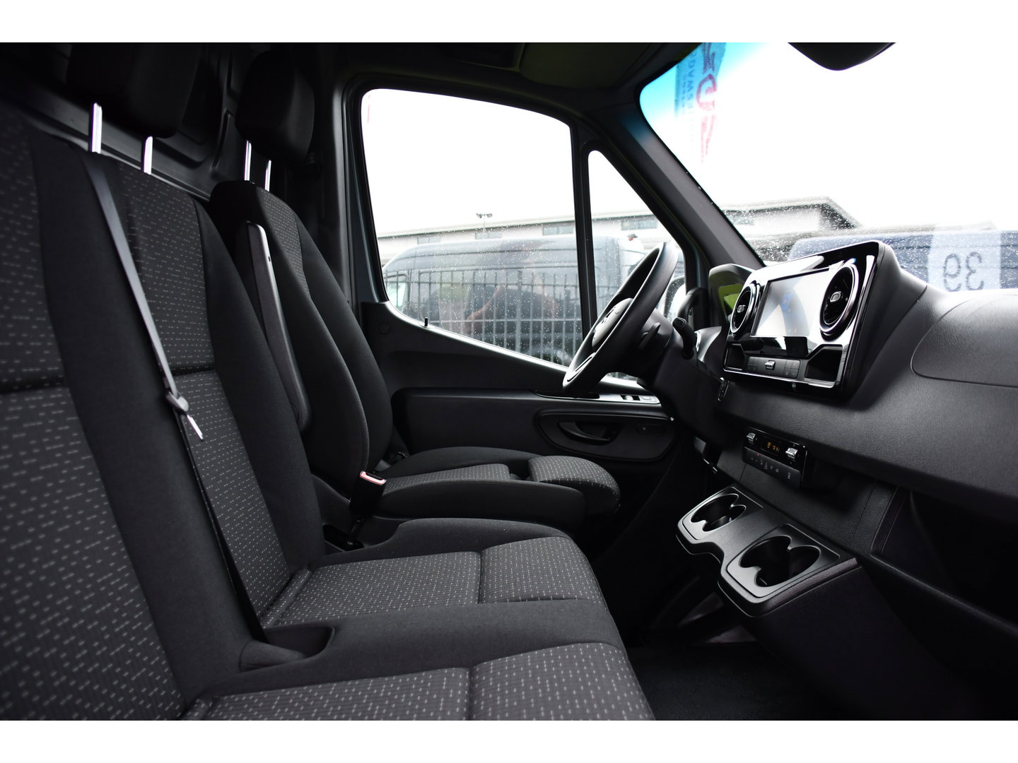 Mercedes-Benz Sprinter 317 1.9 CDI L2H2 RWD PB Edition 360 Camera, Carplay, Cruise, 3500kg Trekhaak, Stoelverwarming, Standkachel, Automaat, 10,5'' Mbux, Uniek!