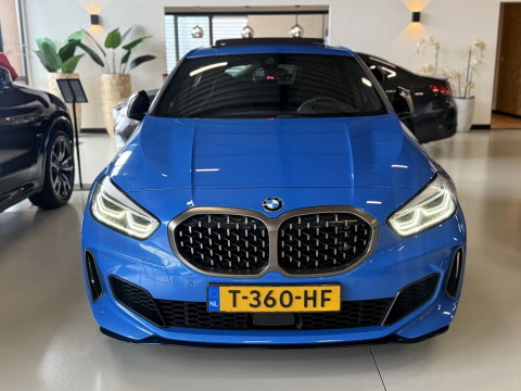 BMW 1-serie M135i 306PK xDrive M Sport / Individual / head-up / Harman Kardon