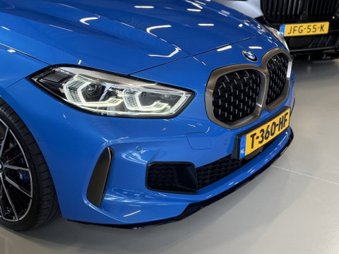 BMW 1-serie M135i 306PK xDrive M Sport / Individual / head-up / Harman Kardon