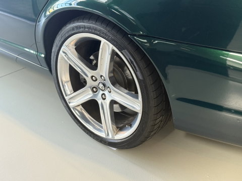 Jaguar XJR 4.2 V8 Supercharged 396PK / VIP / TV