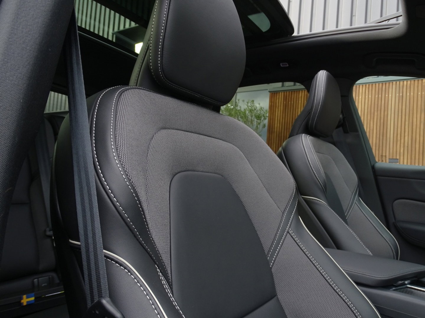 Volvo XC60 T6 357PK AWD / Heico Ed. / 2025 / Head-Up / pano / 360° / NAP