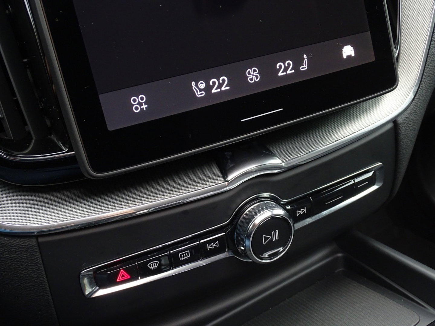 Volvo XC60 T6 357PK AWD / Heico Ed. / 2025 / Head-Up / pano / 360° / NAP