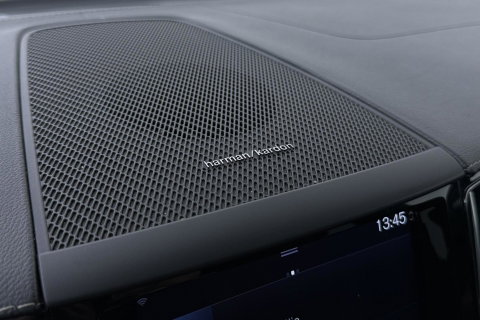 Volvo XC60 B4 AWD Inscription | Harman/Kardon | Panoramadak | Trekhaak | BLIS | Camera | Stoelverwarming | Verwarmde voorruit | ACC