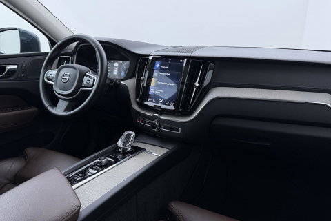 Volvo XC60 B4 AWD Inscription | Harman/Kardon | Panoramadak | Trekhaak | BLIS | Camera | Stoelverwarming | Verwarmde voorruit | ACC
