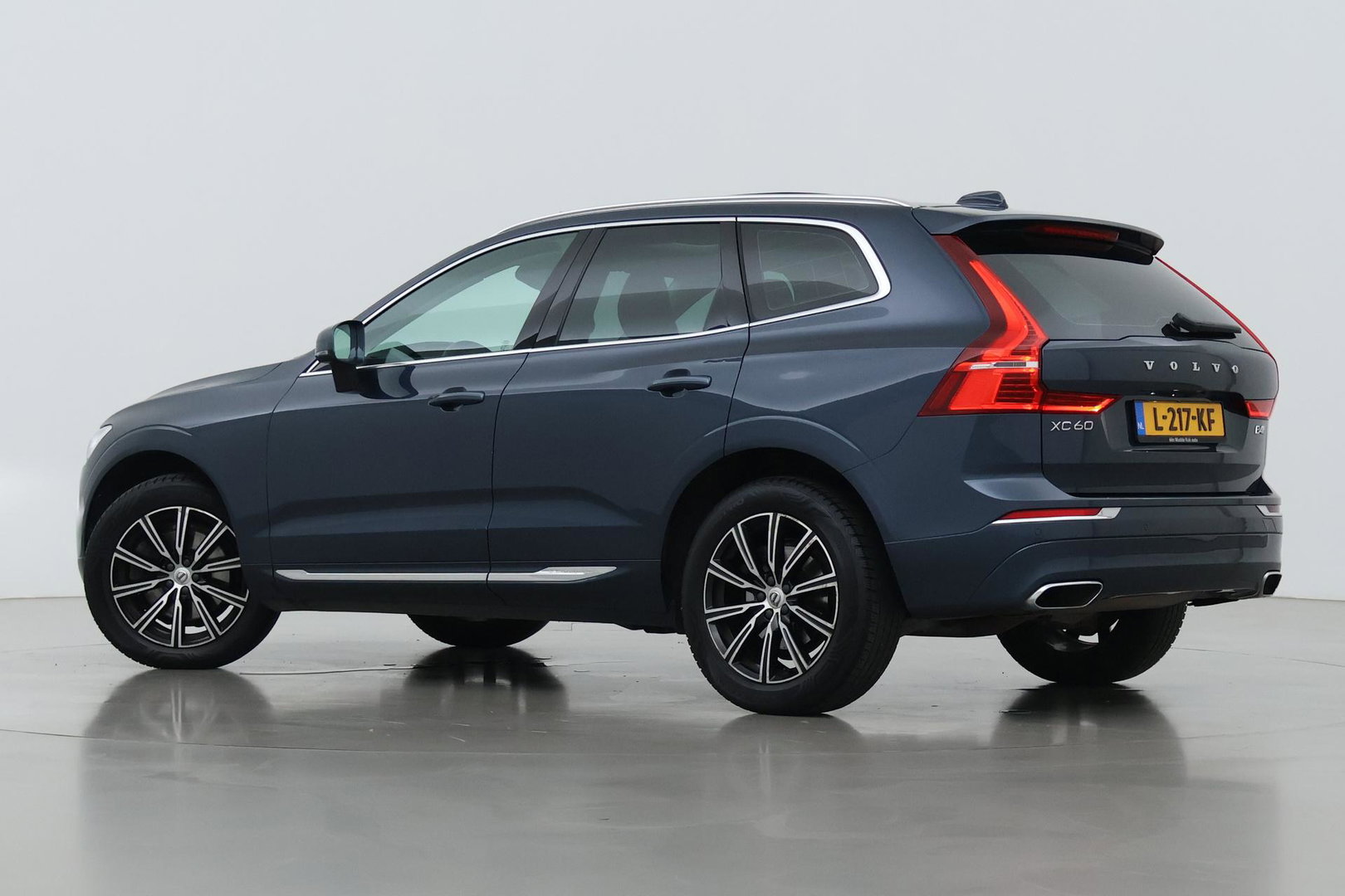 Volvo XC60 B4 AWD Inscription | Harman/Kardon | Panoramadak | Trekhaak | BLIS | Camera | Stoelverwarming | Verwarmde voorruit | ACC