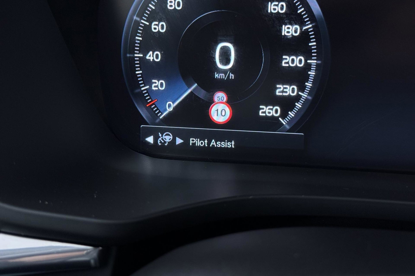 Volvo XC60 B4 AWD Inscription | Harman/Kardon | Panoramadak | Trekhaak | BLIS | Camera | Stoelverwarming | Verwarmde voorruit | ACC