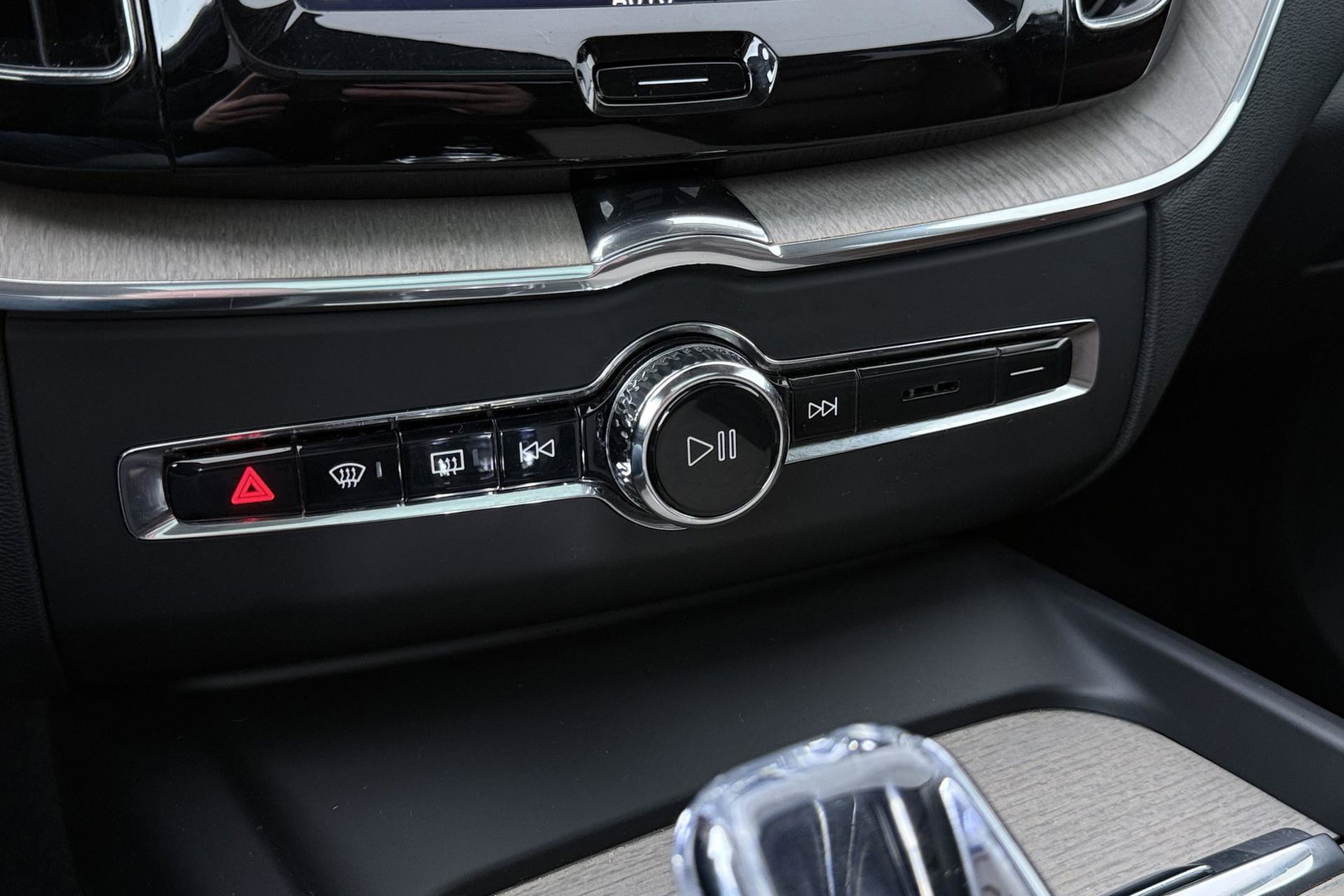 Volvo XC60 B4 AWD Inscription | Harman/Kardon | Panoramadak | Trekhaak | BLIS | Camera | Stoelverwarming | Verwarmde voorruit | ACC