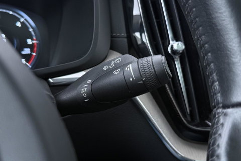 Volvo XC60 B4 AWD Inscription | Harman/Kardon | Panoramadak | Trekhaak | BLIS | Camera | Stoelverwarming | Verwarmde voorruit | ACC