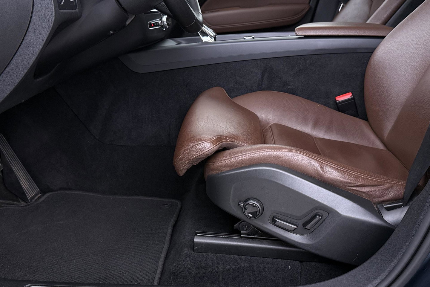 Volvo XC60 B4 AWD Inscription | Harman/Kardon | Panoramadak | Trekhaak | BLIS | Camera | Stoelverwarming | Verwarmde voorruit | ACC