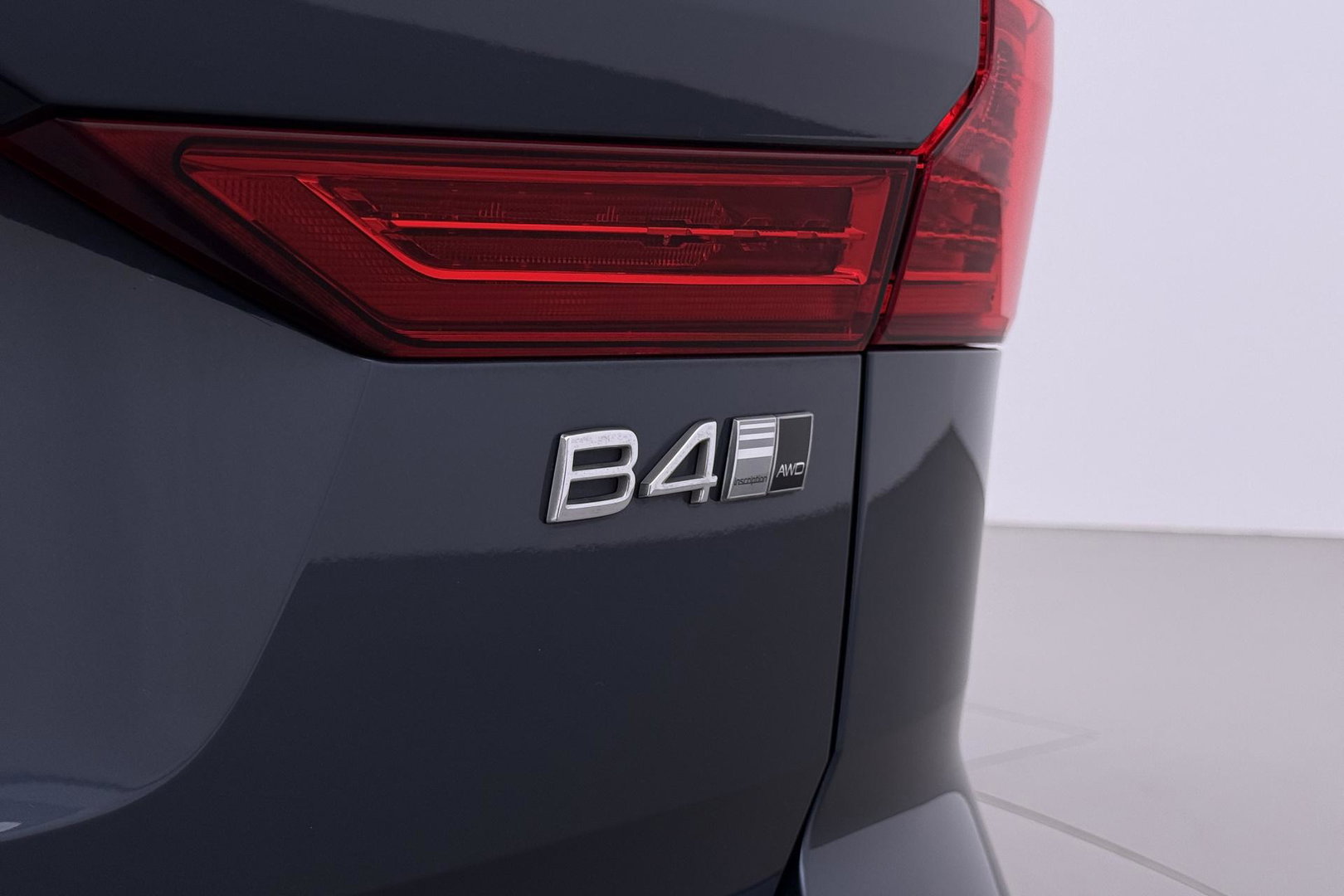 Volvo XC60 B4 AWD Inscription | Harman/Kardon | Panoramadak | Trekhaak | BLIS | Camera | Stoelverwarming | Verwarmde voorruit | ACC