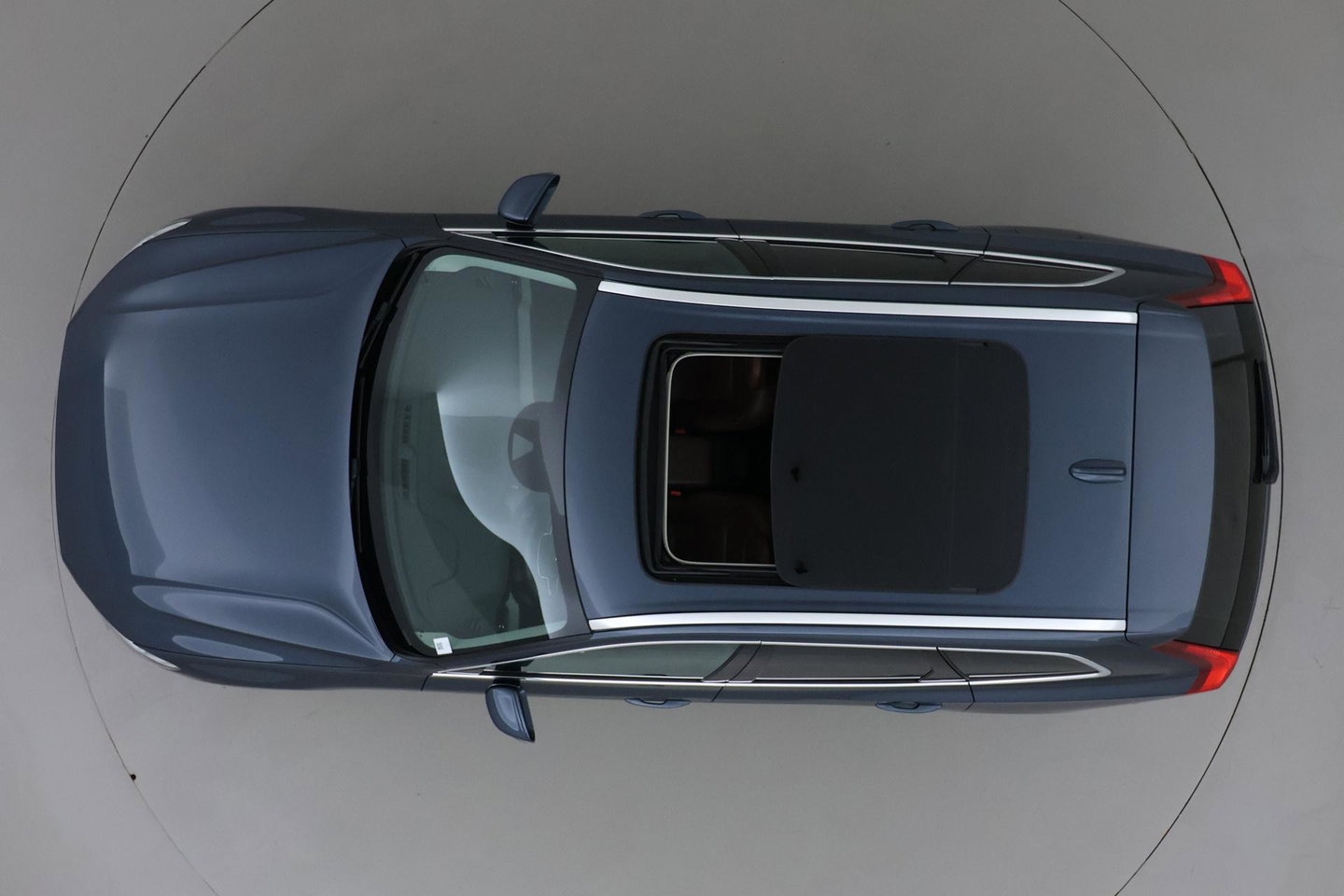 Volvo XC60 B4 AWD Inscription | Harman/Kardon | Panoramadak | Trekhaak | BLIS | Camera | Stoelverwarming | Verwarmde voorruit | ACC