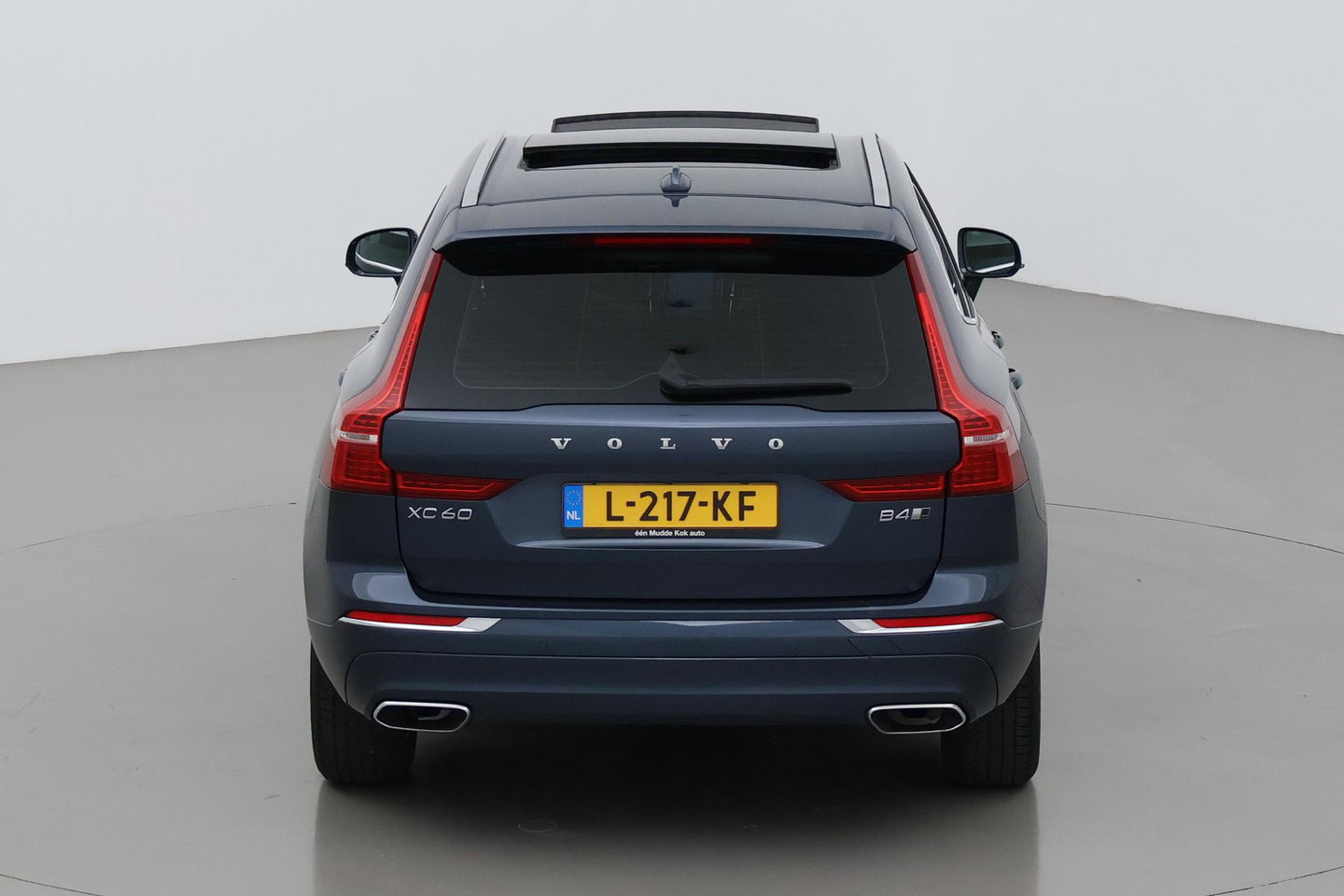 Volvo XC60 B4 AWD Inscription | Harman/Kardon | Panoramadak | Trekhaak | BLIS | Camera | Stoelverwarming | Verwarmde voorruit | ACC