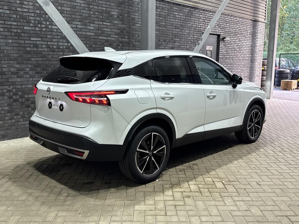Nissan QASHQAI 1.3 MHEV Xtronic Tekna | ACC | 360° Camera | Head-Up | Stoel+Stuurverwarming | Dodehoek | 19 Inch