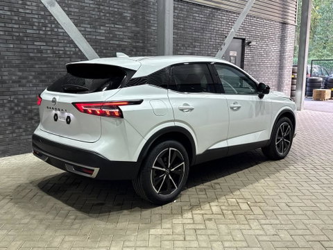 Nissan QASHQAI 1.3 MHEV Xtronic Tekna | ACC | 360° Camera | Head-Up | Stoel+Stuurverwarming | Dodehoek | 19 Inch