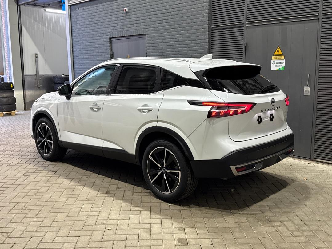 Nissan QASHQAI 1.3 MHEV Xtronic Tekna | ACC | 360° Camera | Head-Up | Stoel+Stuurverwarming | Dodehoek | 19 Inch