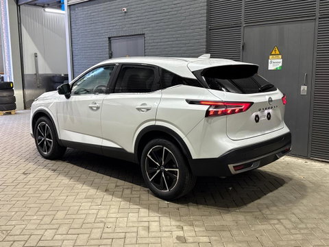Nissan QASHQAI 1.3 MHEV Xtronic Tekna | ACC | 360° Camera | Head-Up | Stoel+Stuurverwarming | Dodehoek | 19 Inch