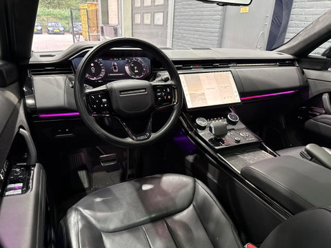 Land Rover Range Rover Sport 3.0 P510e First Edition | 23 Inch | Rear Seat Entertainment | Trekhaak | Panoramadak | 360° Camera | Meridian 3D | Massage