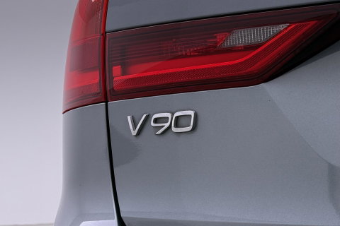 Volvo V90 2.0 D3 R-Design | ACC | Trekhaak | BLIS | Camera | Stoel+Stuurverwarming | 19 Inch