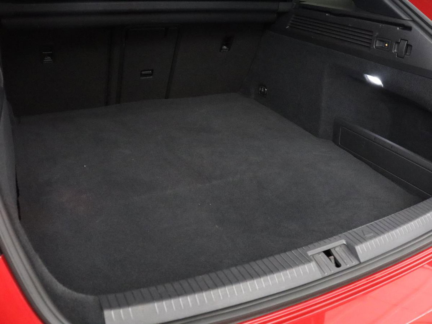 Volkswagen Arteon Shooting Brake 1.4 TSI eHybrid R-Line Busin | SOH 90,4% | Leder/alcantara | Panoramadak | Adaptive cruise | Trekhaak | Head-up | Dodehoek detectie | 360 camera | Park assist | Carplay