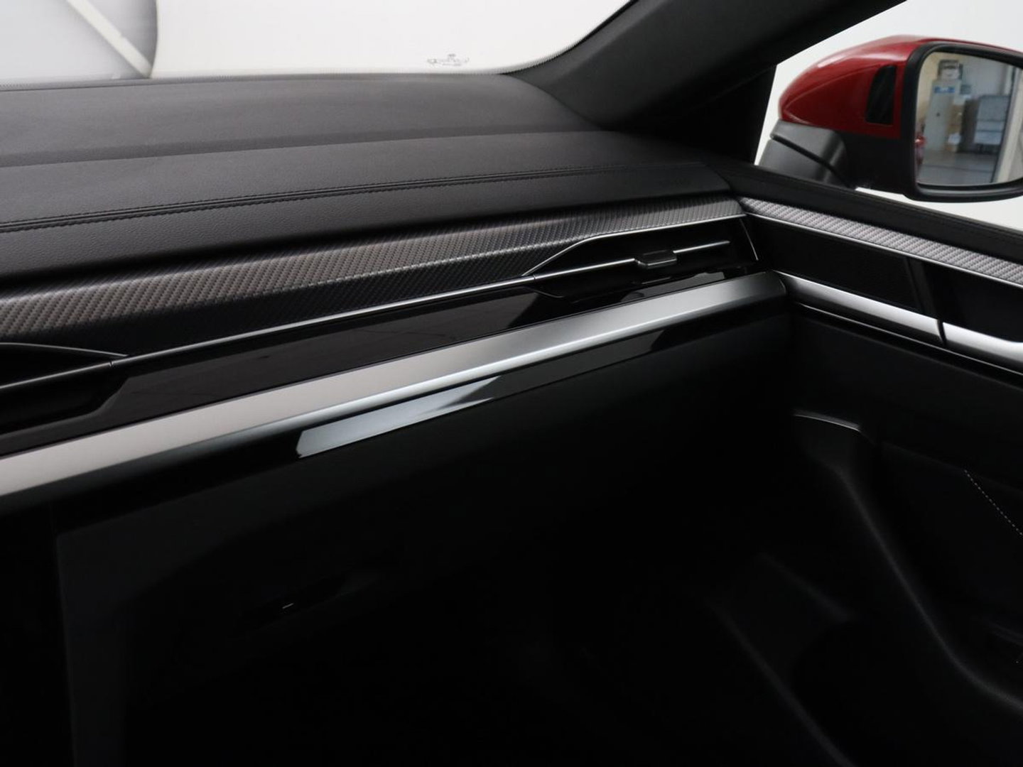 Volkswagen Arteon Shooting Brake 1.4 TSI eHybrid R-Line Busin | SOH 90,4% | Leder/alcantara | Panoramadak | Adaptive cruise | Trekhaak | Head-up | Dodehoek detectie | 360 camera | Park assist | Carplay