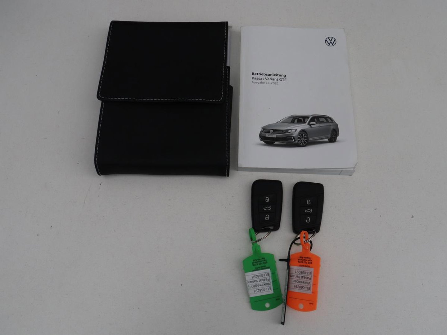Volkswagen Passat Variant 1.4 TSI PHEV GTE Business | SOH 92,8% | Adaptive Cruise | Stoelverwarming | Massage | Camera | LED | Carplay | Climate control