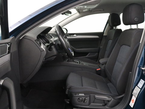 Volkswagen Passat Variant 1.4 TSI PHEV GTE Business | SOH 92,8% | Adaptive Cruise | Stoelverwarming | Massage | Camera | LED | Carplay | Climate control