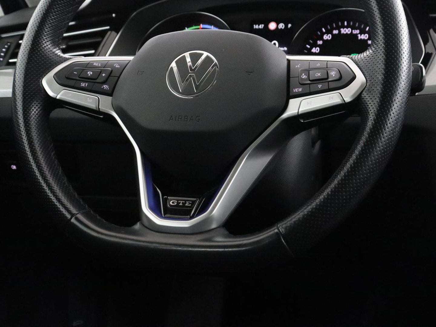 Volkswagen Passat Variant 1.4 TSI PHEV GTE Business | SOH 92,8% | Adaptive Cruise | Stoelverwarming | Massage | Camera | LED | Carplay | Climate control