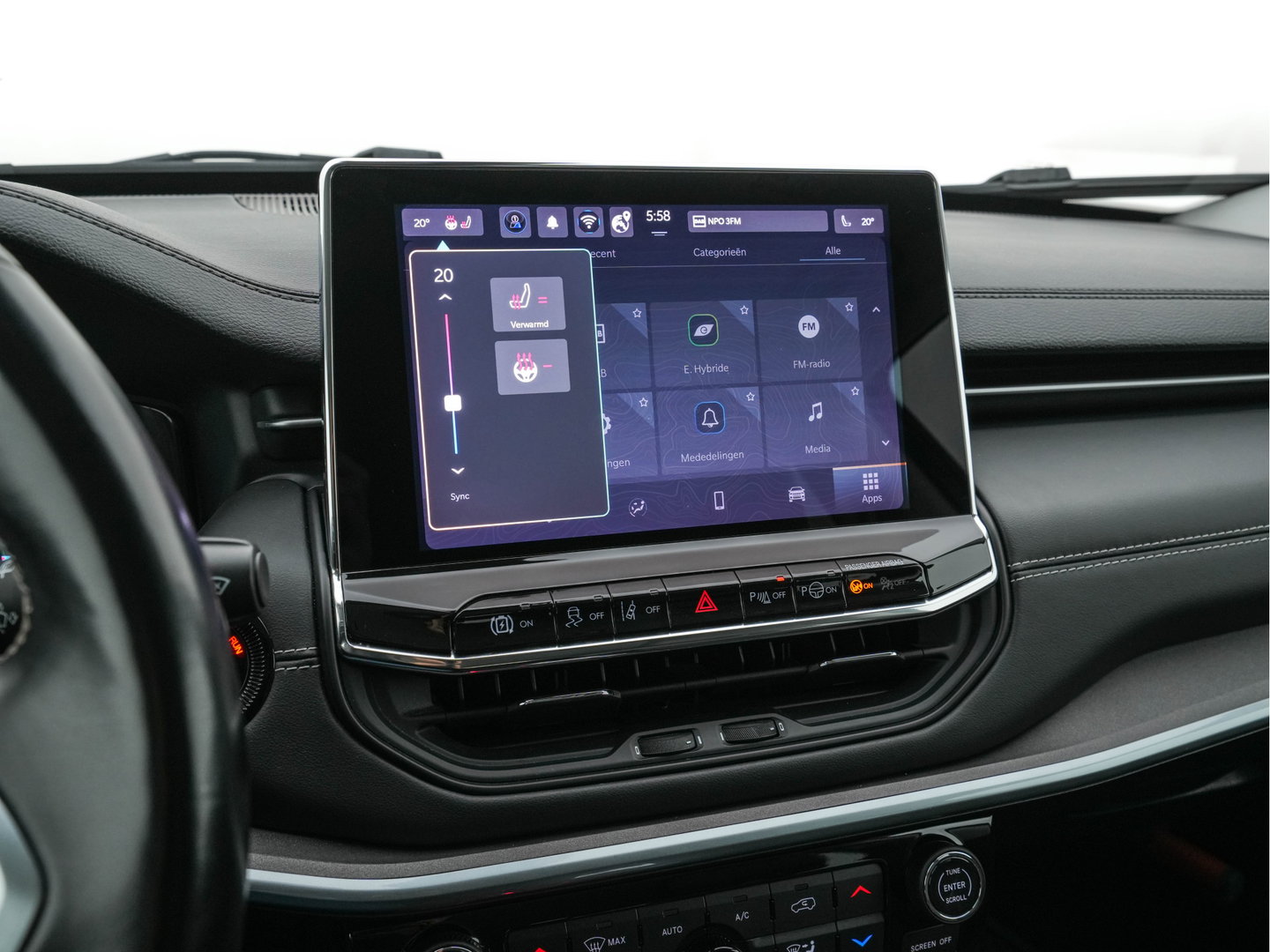 Jeep Compass 4xe 190 Plug-in Hybrid Electric Limited Lease Ed. (INCL-BTW) *LEATHER-FABRIC | FULL-LED | ADAPTIVE-CRUISE | CAMERA | CARPLAY | BLIND-SPOT | KEYLESS | DAB+ | DIGI-COCKPIT | PRIVACY-GLASS | COMFORT-SEATS | 19''ALU | TOWBAR*