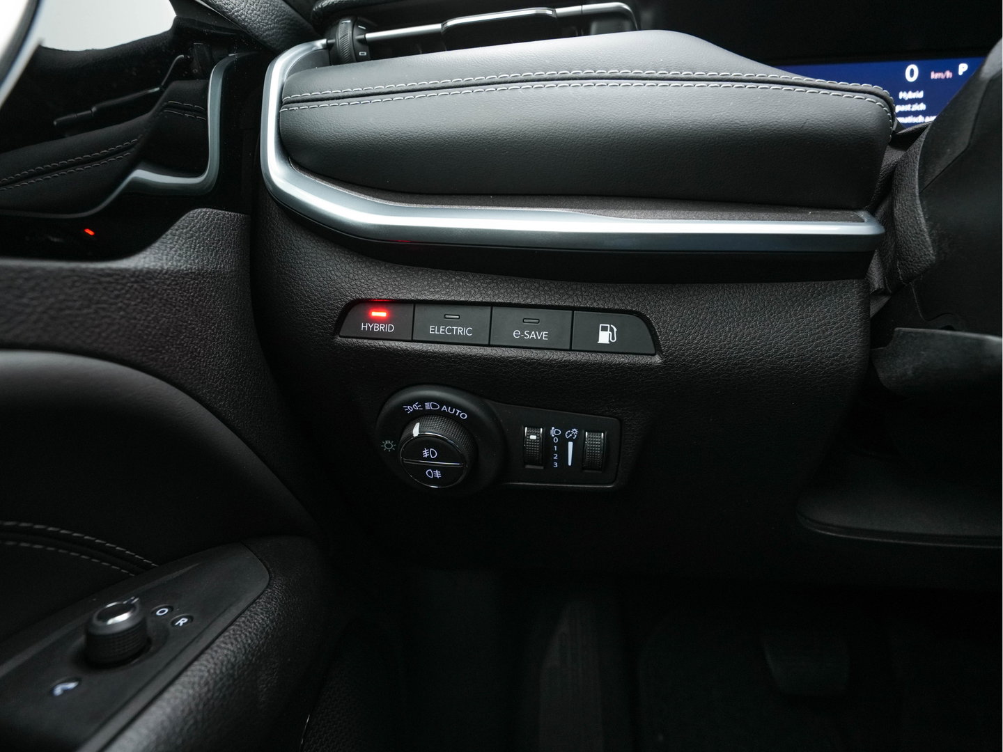 Jeep Compass 4xe 190 Plug-in Hybrid Electric Limited Lease Ed. (INCL-BTW) *LEATHER-FABRIC | FULL-LED | ADAPTIVE-CRUISE | CAMERA | CARPLAY | BLIND-SPOT | KEYLESS | DAB+ | DIGI-COCKPIT | PRIVACY-GLASS | COMFORT-SEATS | 19''ALU | TOWBAR*