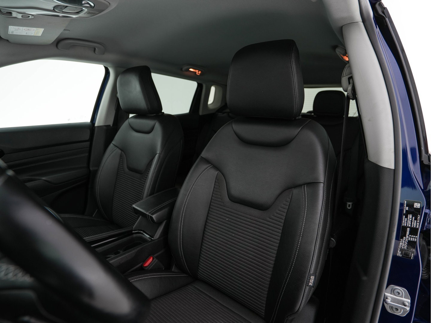 Jeep Compass 4xe 190 Plug-in Hybrid Electric Limited Lease Ed. (INCL-BTW) *LEATHER-FABRIC | FULL-LED | ADAPTIVE-CRUISE | CAMERA | CARPLAY | BLIND-SPOT | KEYLESS | DAB+ | DIGI-COCKPIT | PRIVACY-GLASS | COMFORT-SEATS | 19''ALU | TOWBAR*
