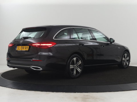 Mercedes-Benz C-Klasse 300 E Estate Avantgarde | SOH 97.6% | 360 camera | Adaptive cruise | Memory | Stoelverwarming | Sfeerverlichting | Carplay | Full LED |