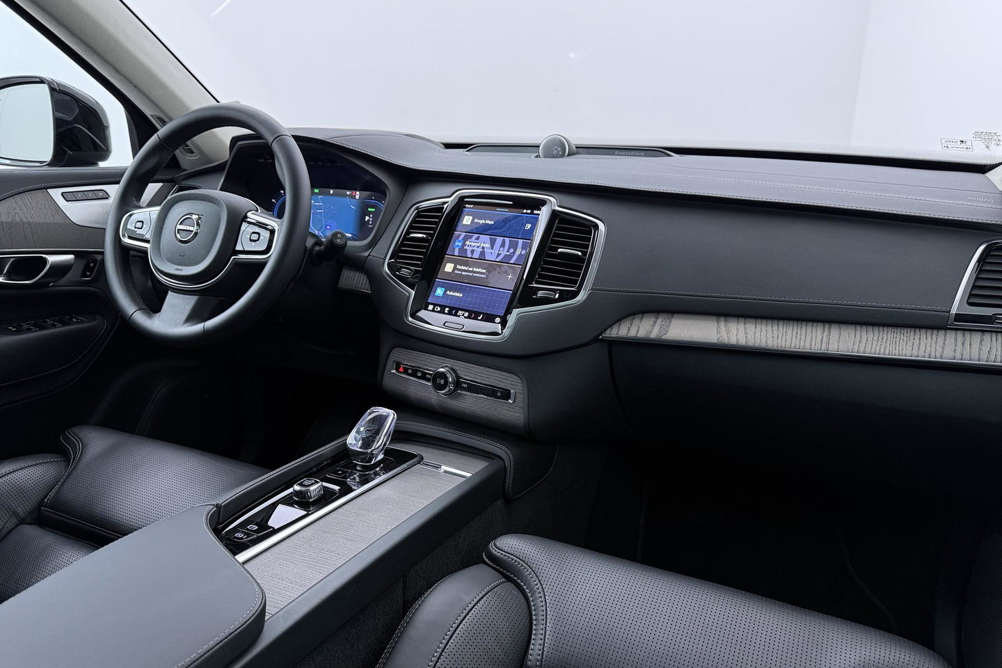 Volvo XC90 T8 Ultimate Dark | Bowers&Wilkins | Massage+Ventilatie | Panoramadak | 360° Camera | Head-Up | BLIS | 22 Inch