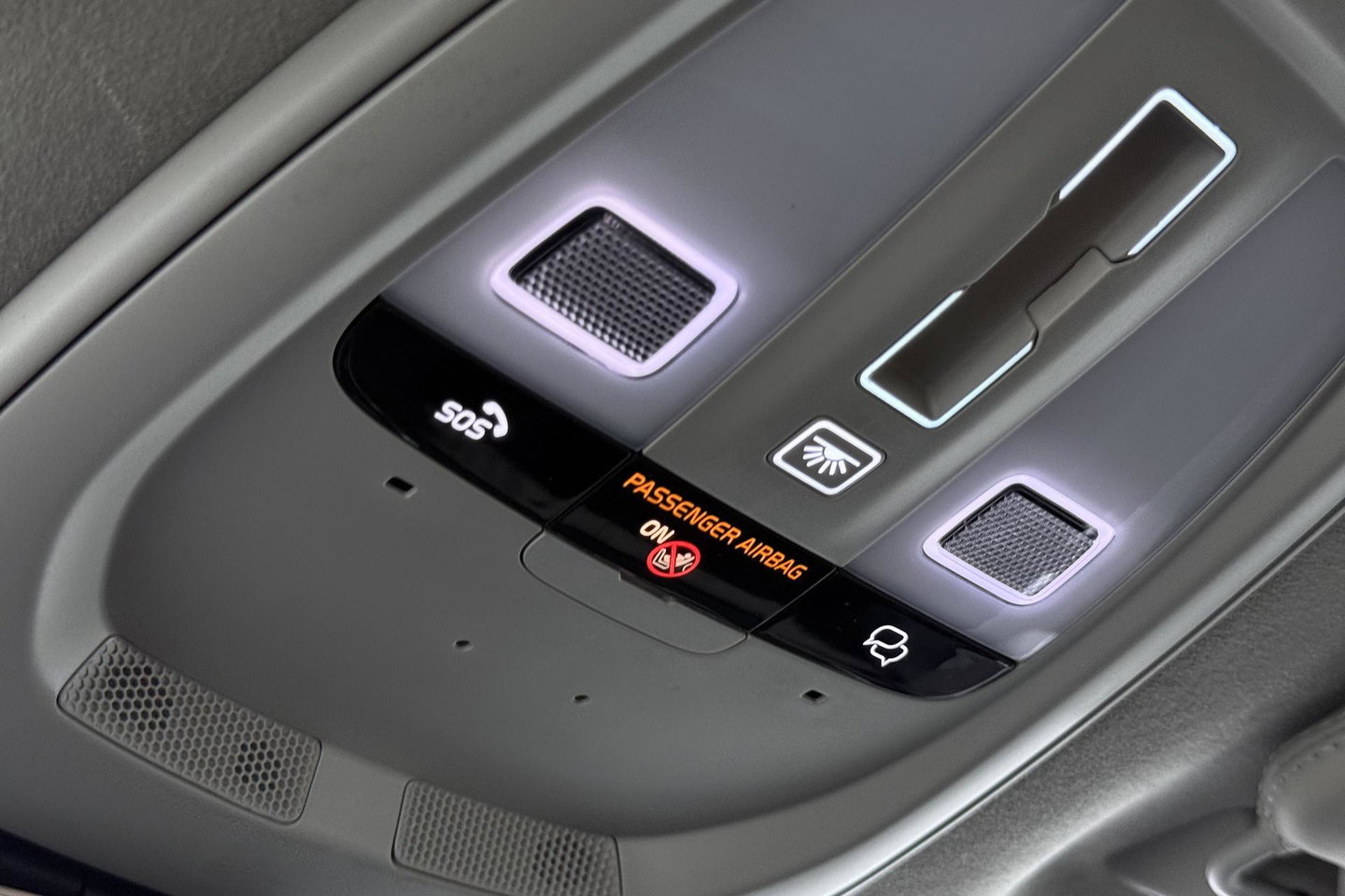 Volvo XC90 T8 Ultimate Dark | Bowers&Wilkins | Massage+Ventilatie | Panoramadak | 360° Camera | Head-Up | BLIS | 22 Inch