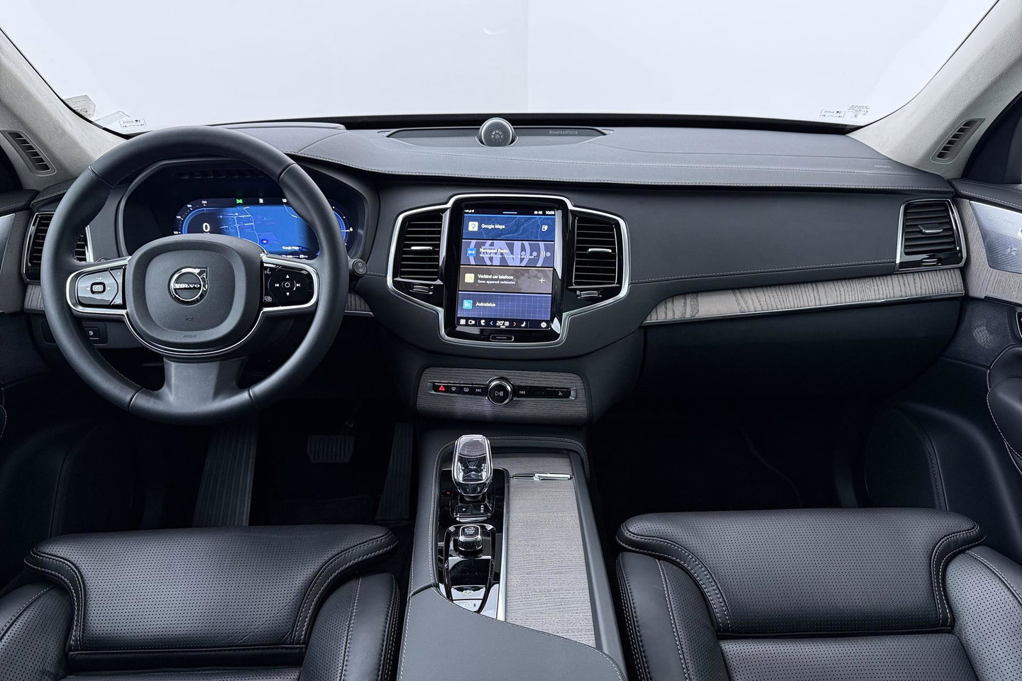 Volvo XC90 T8 Ultimate Dark | Bowers&Wilkins | Massage+Ventilatie | Panoramadak | 360° Camera | Head-Up | BLIS | 22 Inch