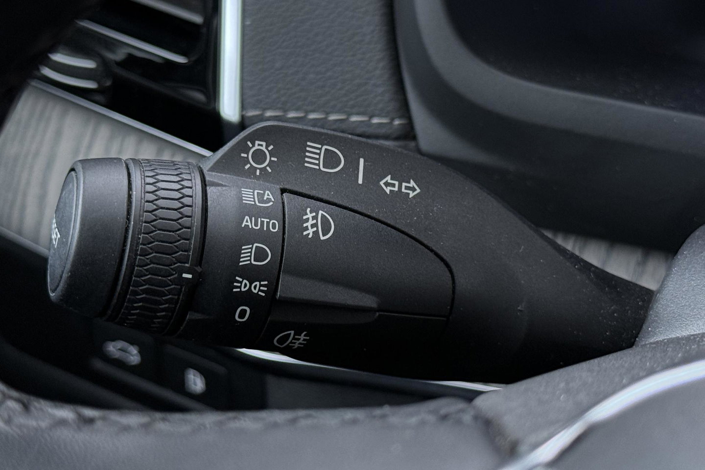 Volvo XC90 T8 Ultimate Dark | Bowers&Wilkins | Massage+Ventilatie | Panoramadak | 360° Camera | Head-Up | BLIS | 22 Inch