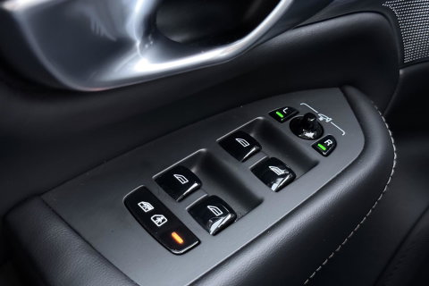 Volvo XC90 T8 Ultimate Dark | Bowers&Wilkins | Massage+Ventilatie | Panoramadak | 360° Camera | Head-Up | BLIS | 22 Inch