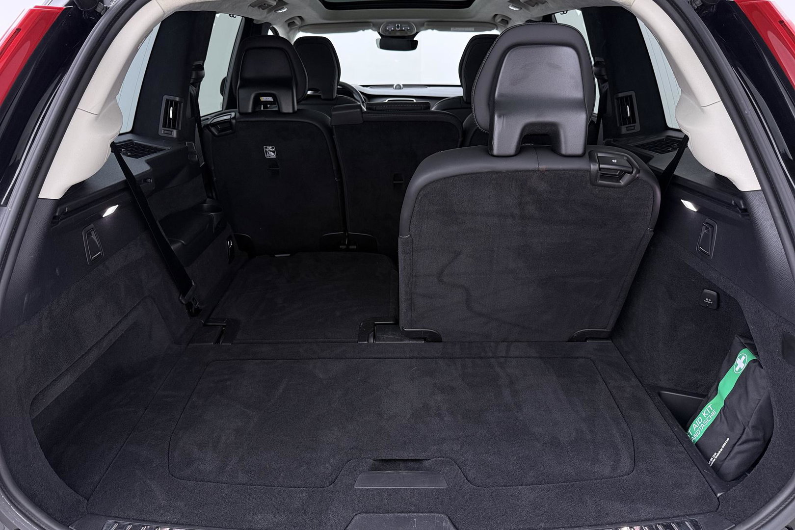 Volvo XC90 T8 Ultimate Dark | Bowers&Wilkins | Massage+Ventilatie | Panoramadak | 360° Camera | Head-Up | BLIS | 22 Inch