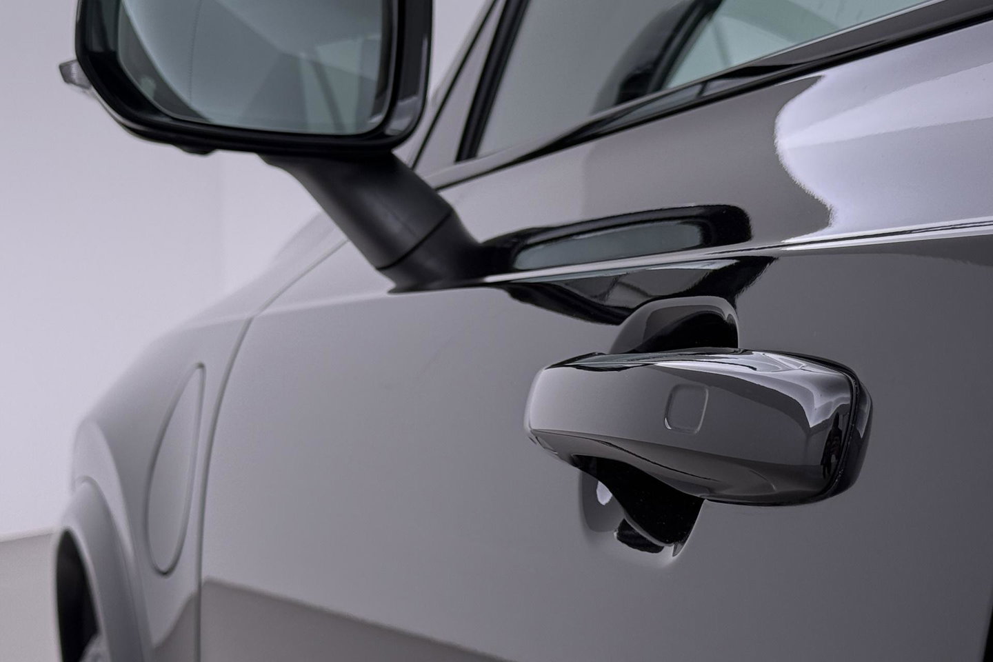 Volvo XC90 T8 Ultimate Dark | Bowers&Wilkins | Massage+Ventilatie | Panoramadak | 360° Camera | Head-Up | BLIS | 22 Inch