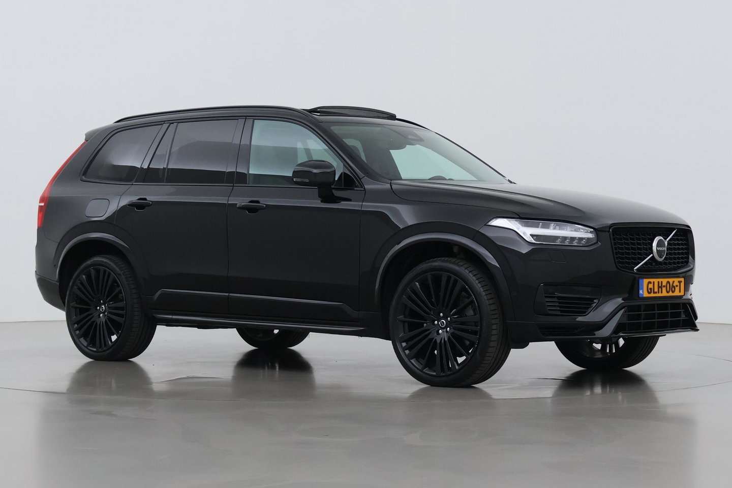 Volvo XC90 T8 Ultimate Dark | Bowers&Wilkins | Massage+Ventilatie | Panoramadak | 360° Camera | Head-Up | BLIS | 22 Inch