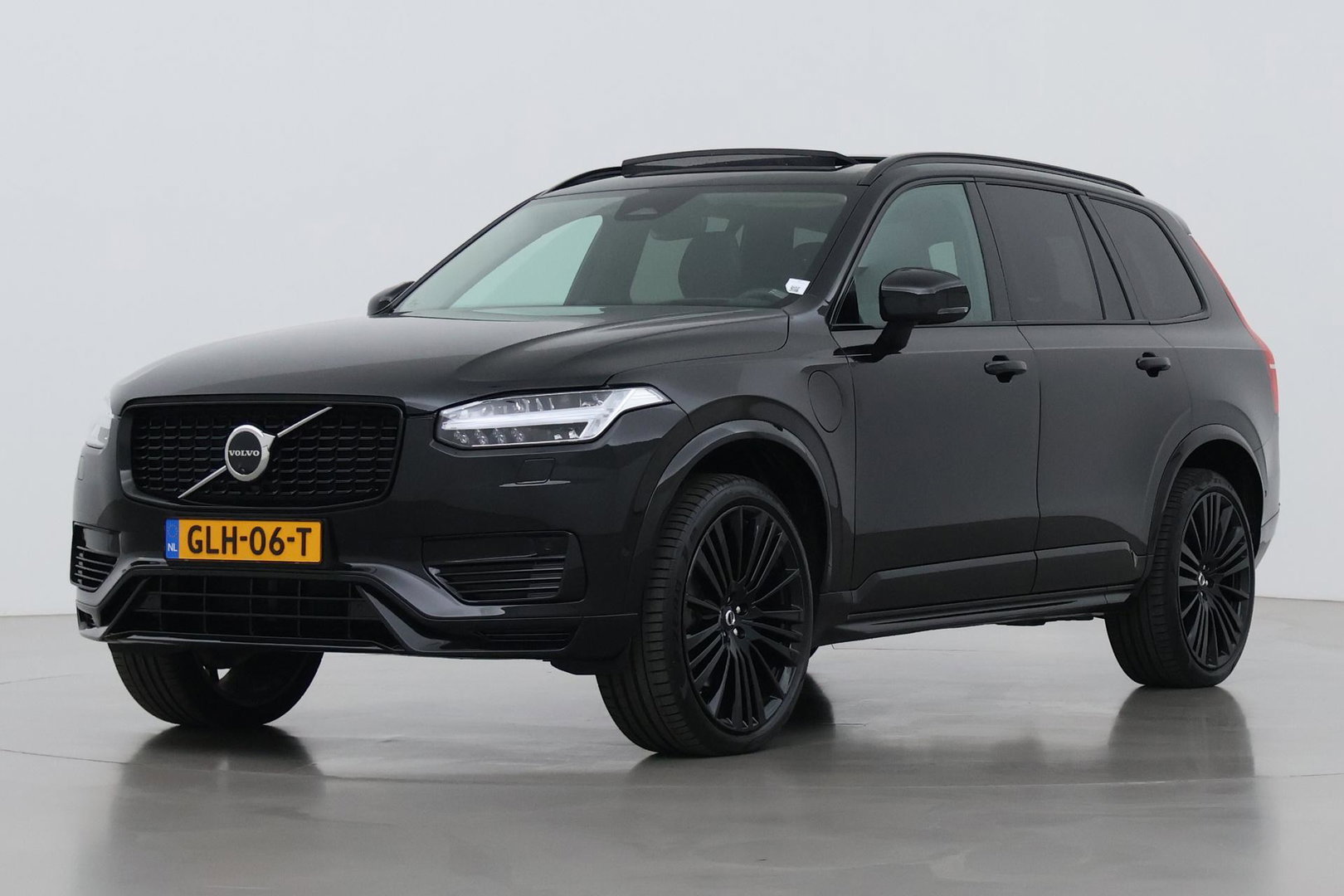 Volvo XC90 T8 Ultimate Dark | Bowers&Wilkins | Massage+Ventilatie | Panoramadak | 360° Camera | Head-Up | BLIS | 22 Inch